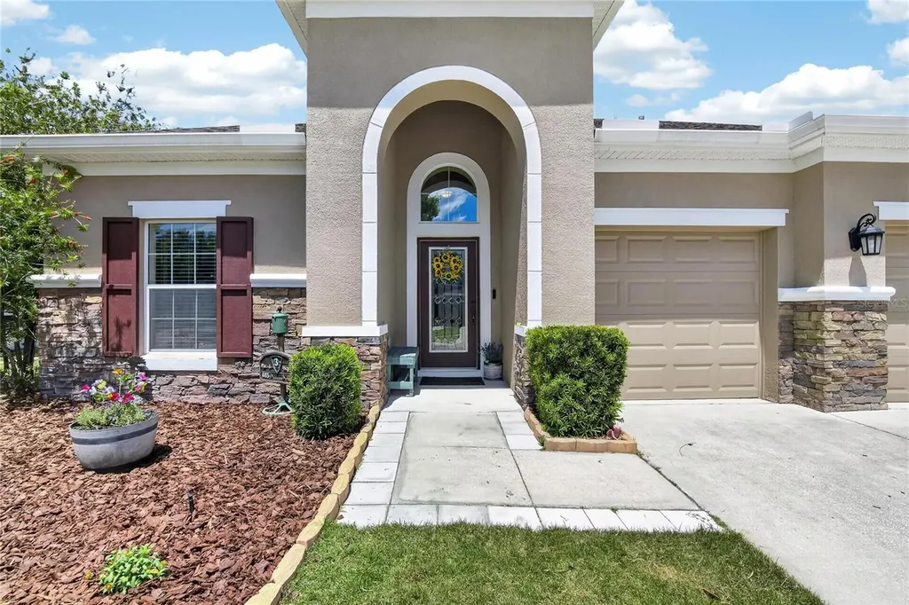 11321 Scribner Station Lane Lithia FL 33547