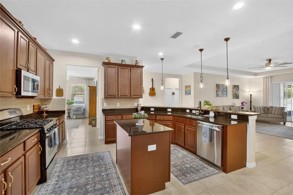 11321 Scribner Station Lane Lithia FL 33547