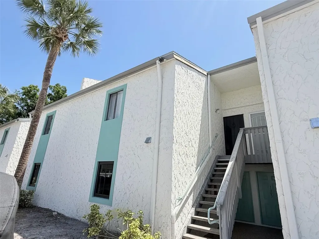 11409 8th Street N St Petersburg FL 33716
