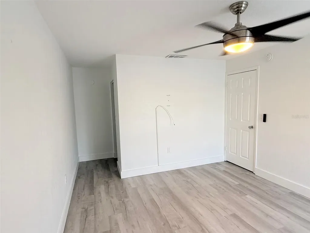 11409 8th Street N St Petersburg FL 33716