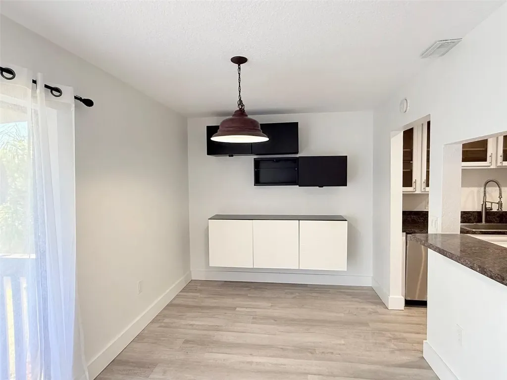 11409 8th Street N St Petersburg FL 33716