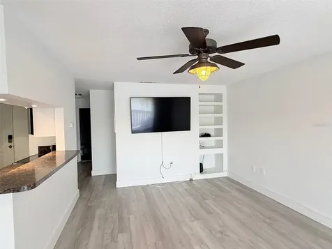 11409 8th Street N St Petersburg FL 33716