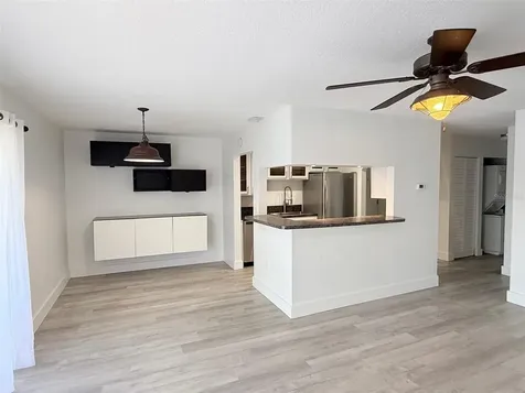 11409 8th Street N St Petersburg FL 33716