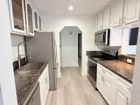 11409 8th Street N St Petersburg FL 33716