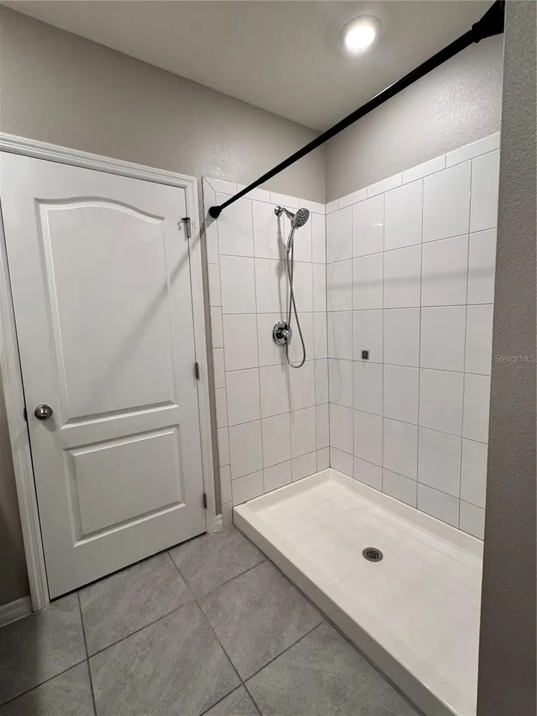 2531 Avalon Park Boulevard Tavares FL 32778