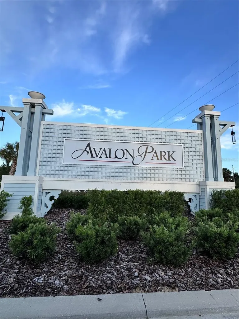 2531 Avalon Park Boulevard Tavares FL 32778