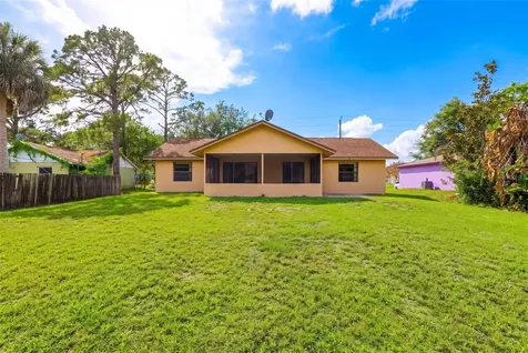 871 Lamplighter Drive NW Palm Bay FL 32907