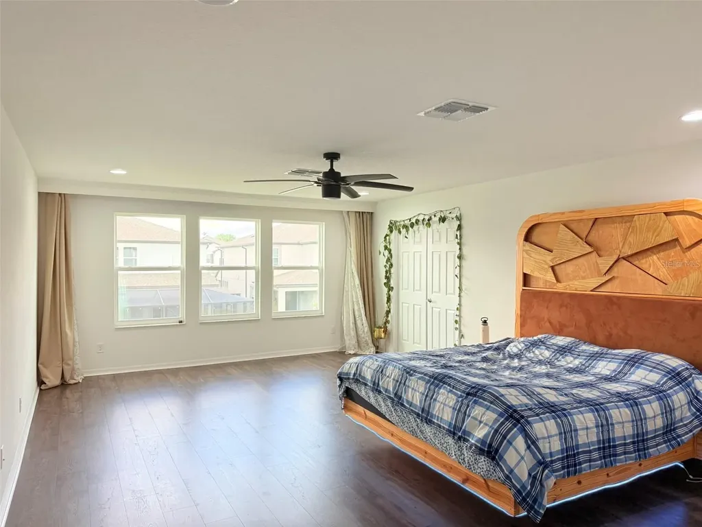 11131 Sundrift Drive Tampa FL 33647
