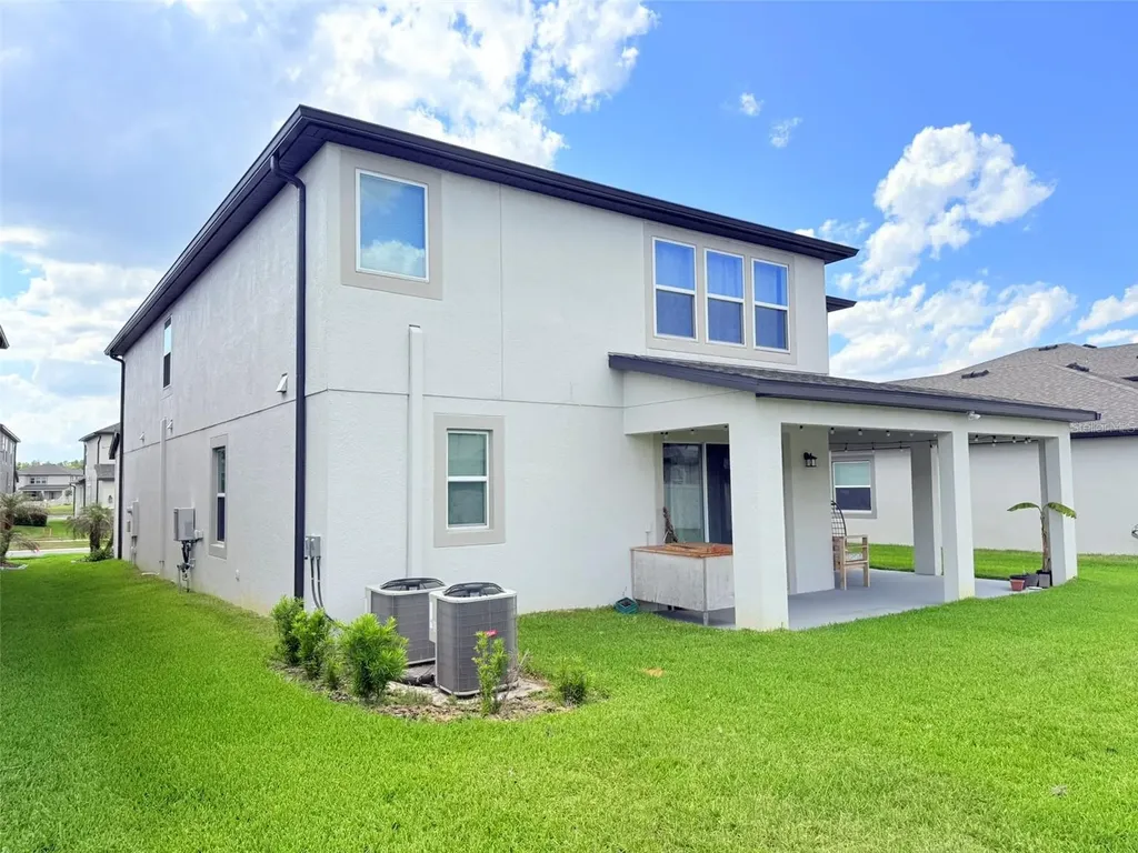 11131 Sundrift Drive Tampa FL 33647