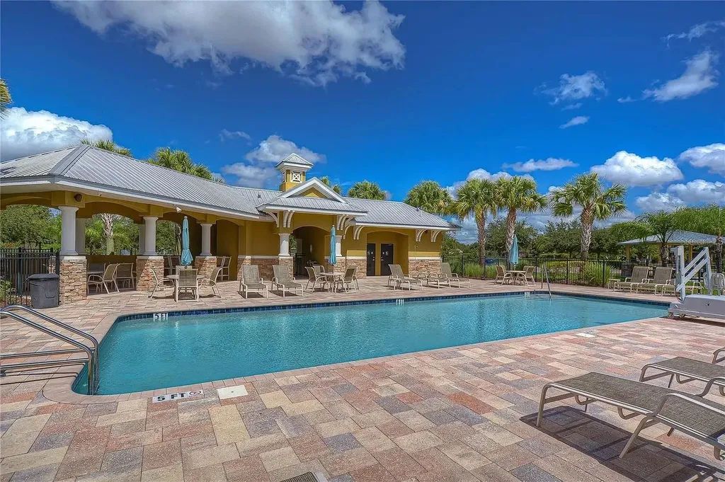 11131 Sundrift Drive Tampa FL 33647