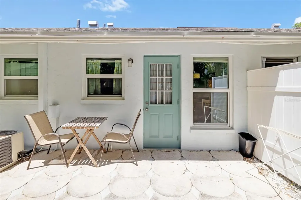 4001 Groveland Avenue Sarasota FL 34231