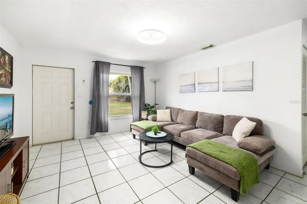 4001 Groveland Avenue Sarasota FL 34231