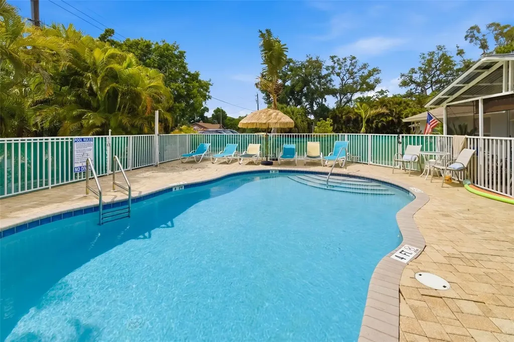 4001 Groveland Avenue Sarasota FL 34231