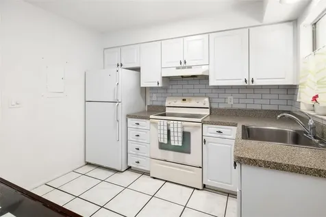 4001 Groveland Avenue Sarasota FL 34231