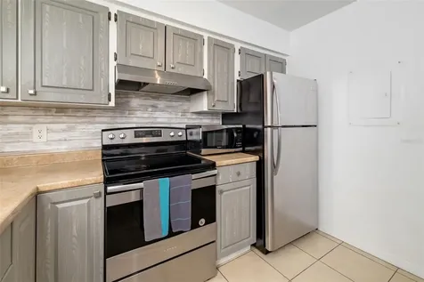 4001 Groveland Avenue Sarasota FL 34231