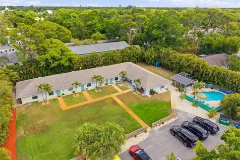 4001 Groveland Avenue Sarasota FL 34231