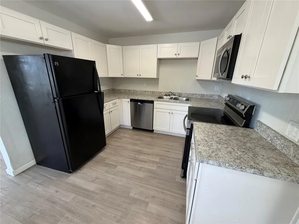 2007 9th Street NE Winter Haven FL 33881