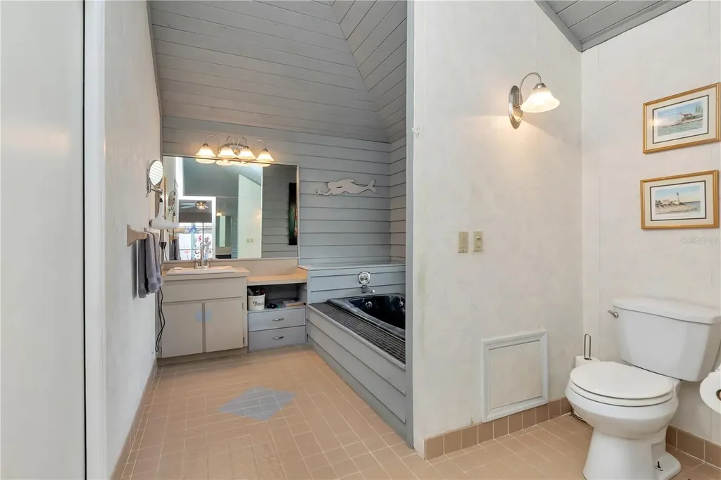 2820 Valencia Lane W Palm Harbor FL 34684