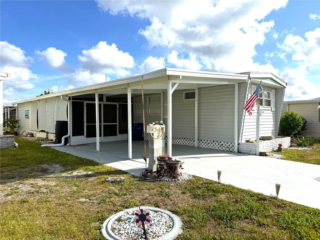 527 Blackburn Boulevard North Port FL 34287