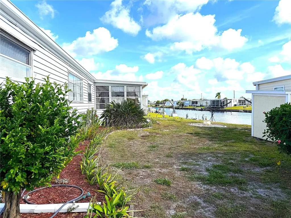 527 Blackburn Boulevard North Port FL 34287