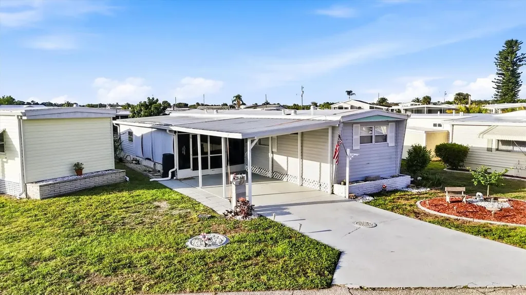 527 Blackburn Boulevard North Port FL 34287