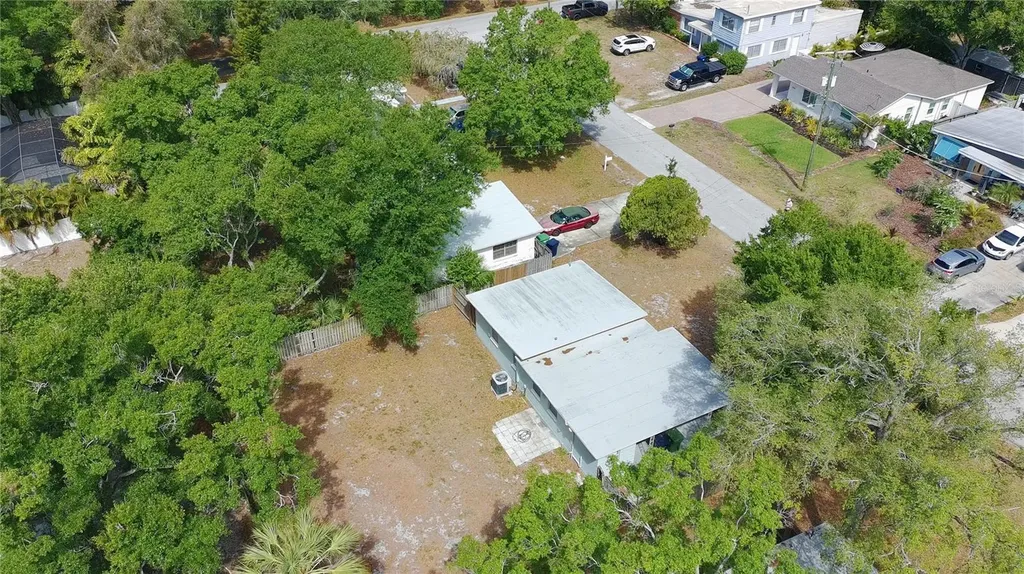 3522 W Paul Avenue Tampa FL 33611