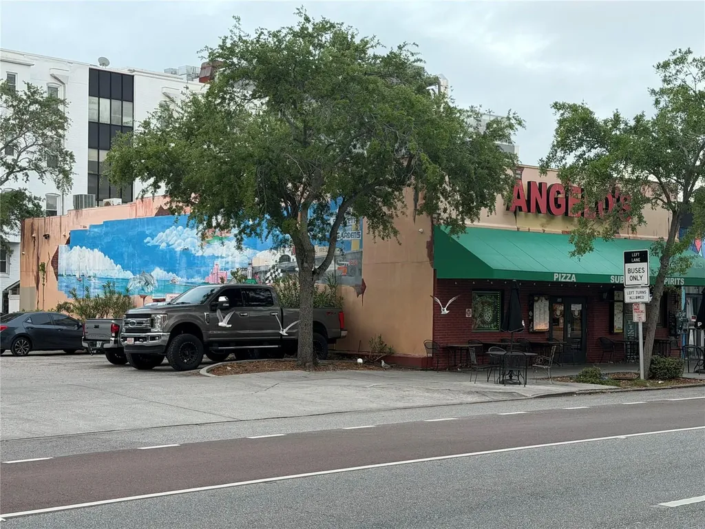 532 1st Avenue N St Petersburg FL 33701
