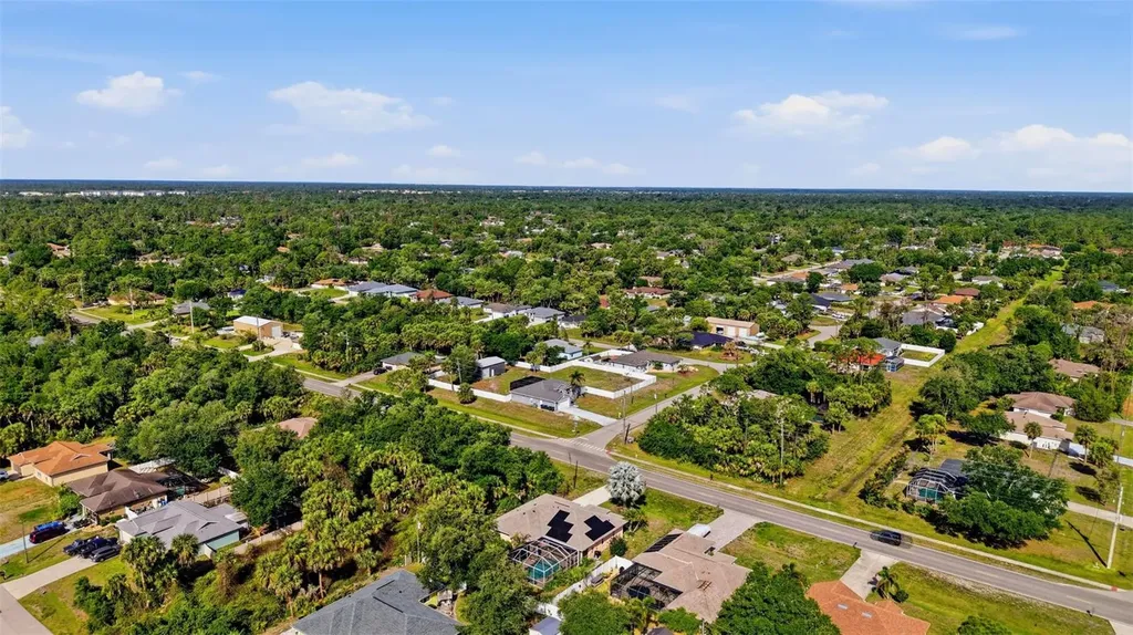 3974 S Chamberlain Boulevard North Port FL 34286
