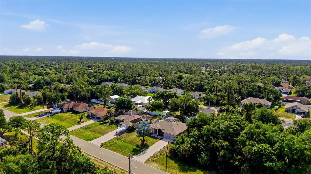 3974 S Chamberlain Boulevard North Port FL 34286