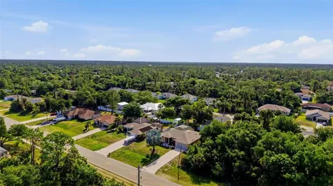 3974 S Chamberlain Boulevard North Port FL 34286