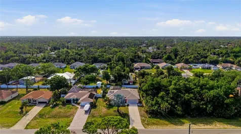 3974 S Chamberlain Boulevard North Port FL 34286