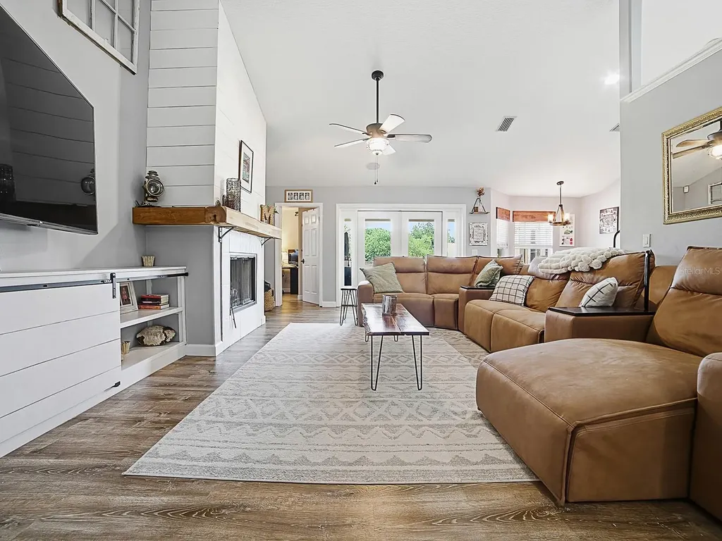 7817 Laurel View Drive Mount Dora FL 32757