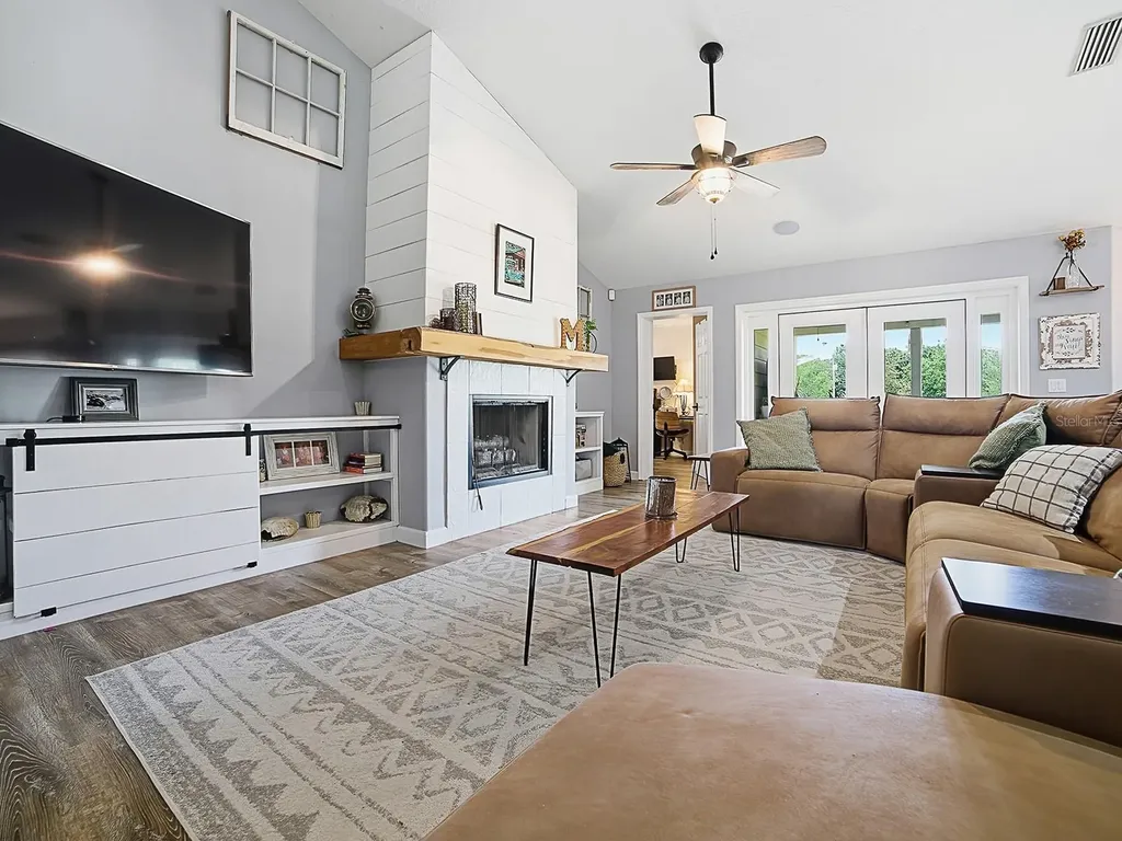 7817 Laurel View Drive Mount Dora FL 32757