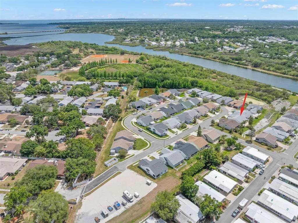 551 Salmon Court Oldsmar FL 34677