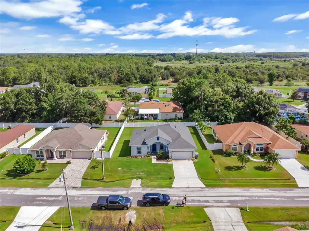 932 Albertville Court Kissimmee FL 34759