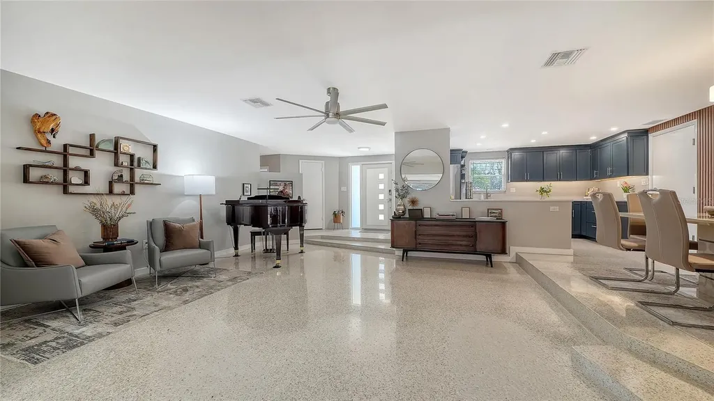 2614 Croton Avenue Sarasota FL 34239