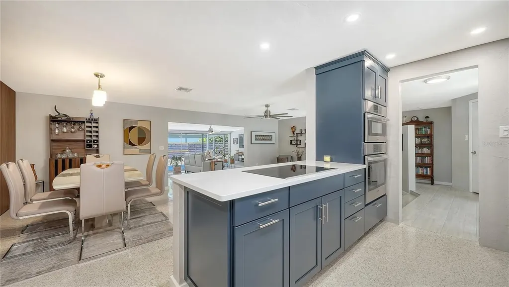 2614 Croton Avenue Sarasota FL 34239