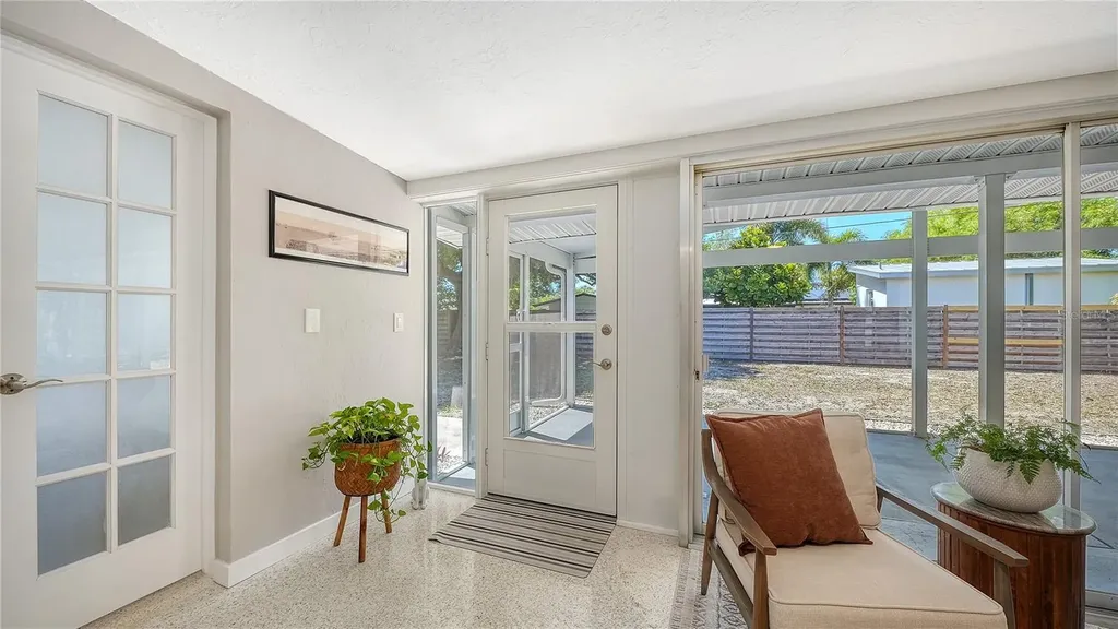 2614 Croton Avenue Sarasota FL 34239