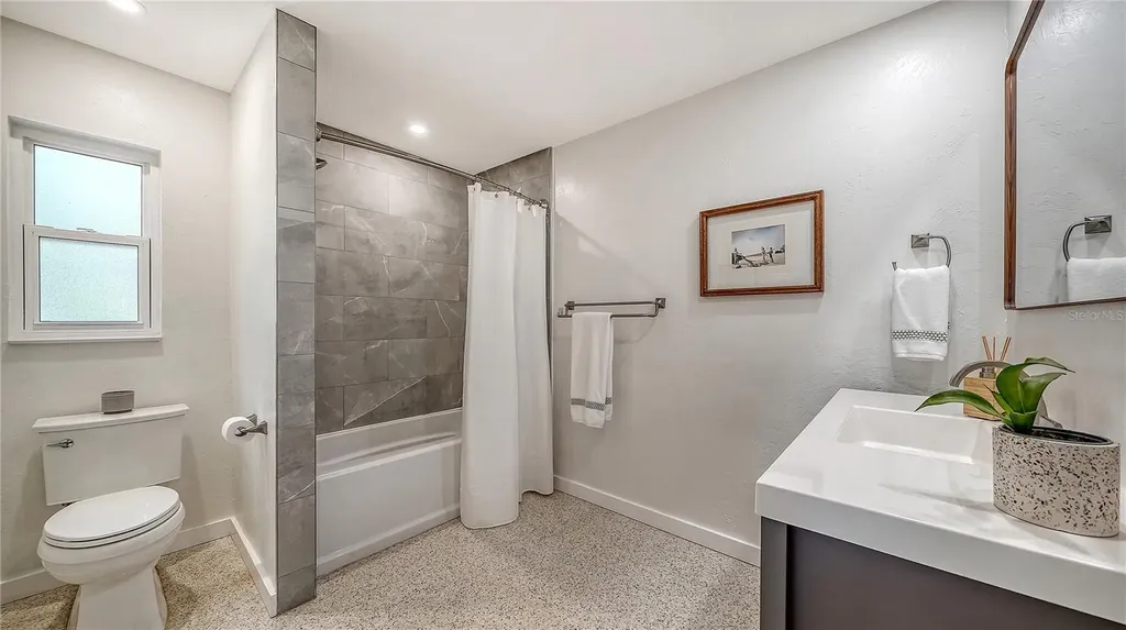 2614 Croton Avenue Sarasota FL 34239