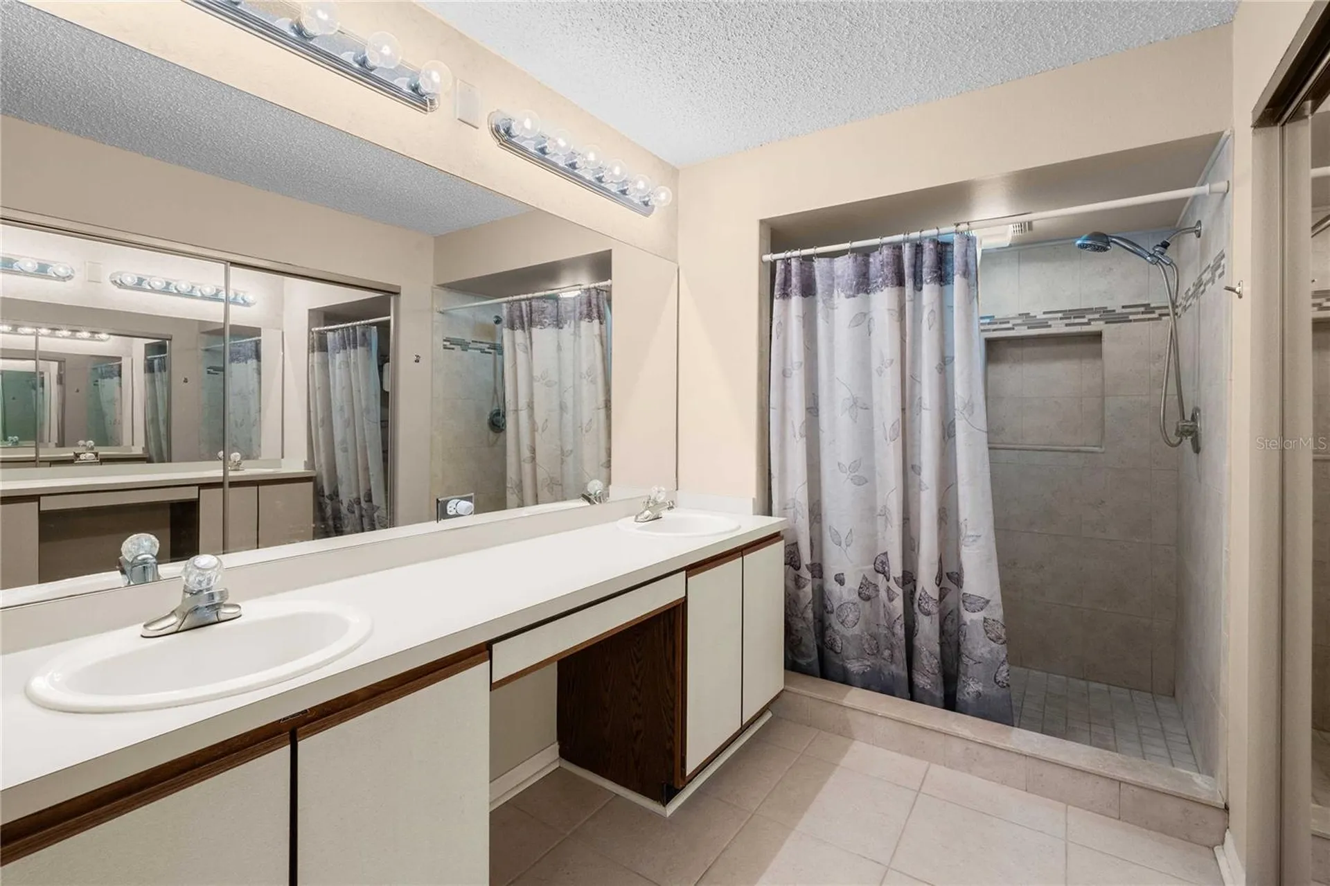 5235 Lochmead Terrace Zephyrhills FL 33541