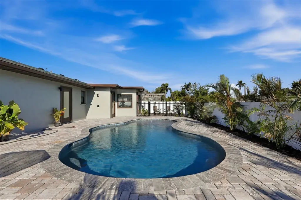 501 65th Street Holmes Beach FL 34217