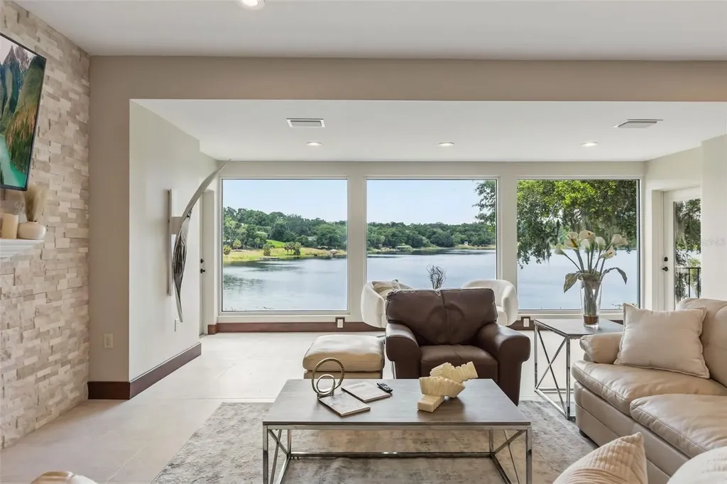 1909 Country Club Drive Eustis FL 32726