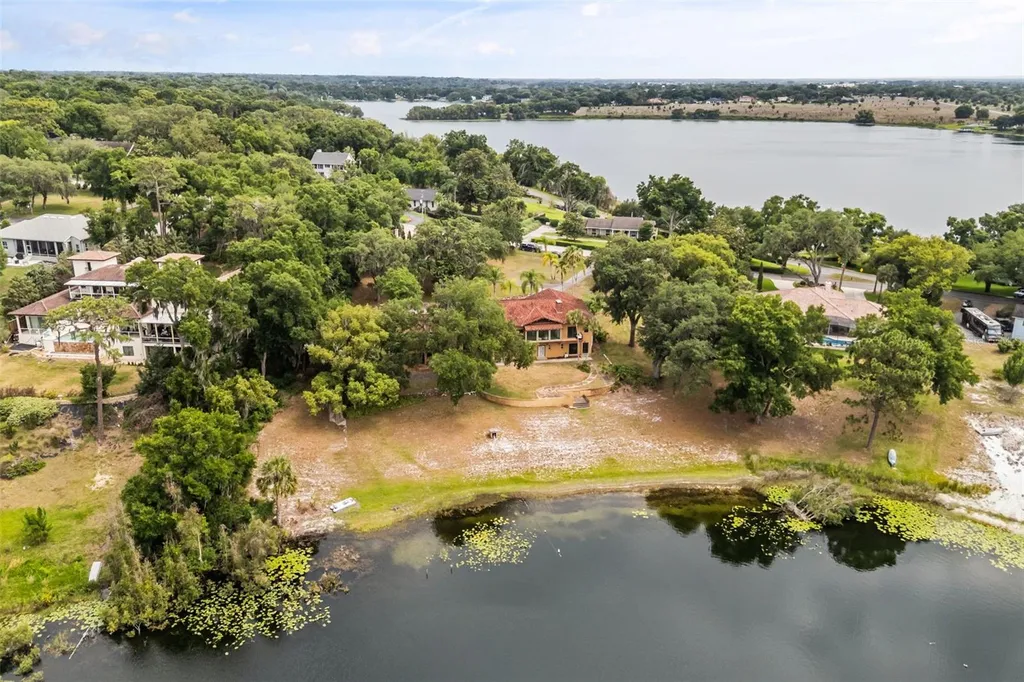 1909 Country Club Drive Eustis FL 32726