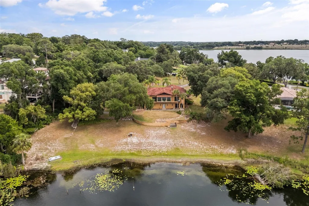 1909 Country Club Drive Eustis FL 32726