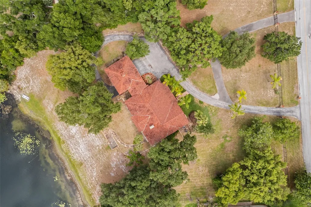 1909 Country Club Drive Eustis FL 32726