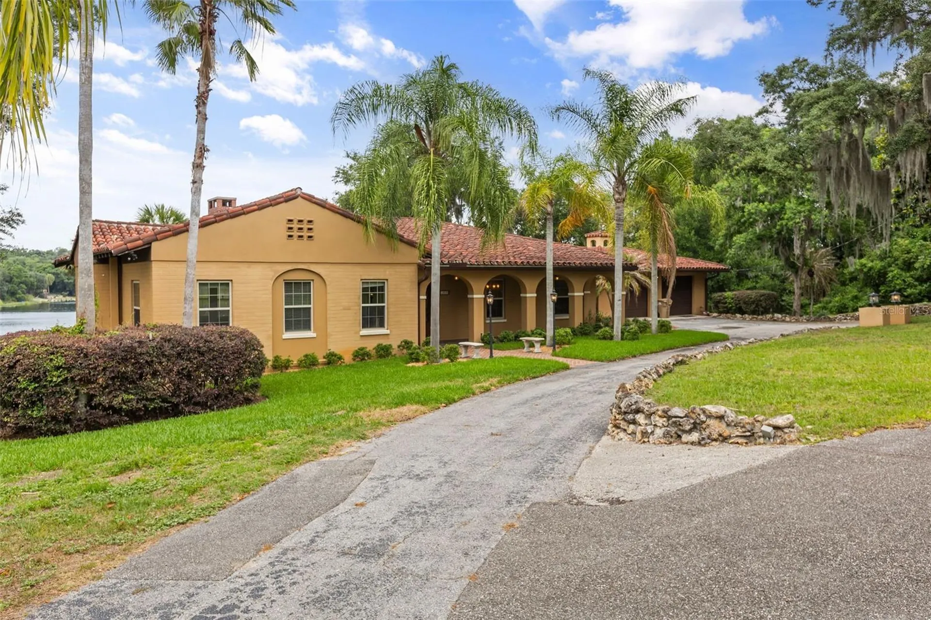 1909 Country Club Drive Eustis FL 32726