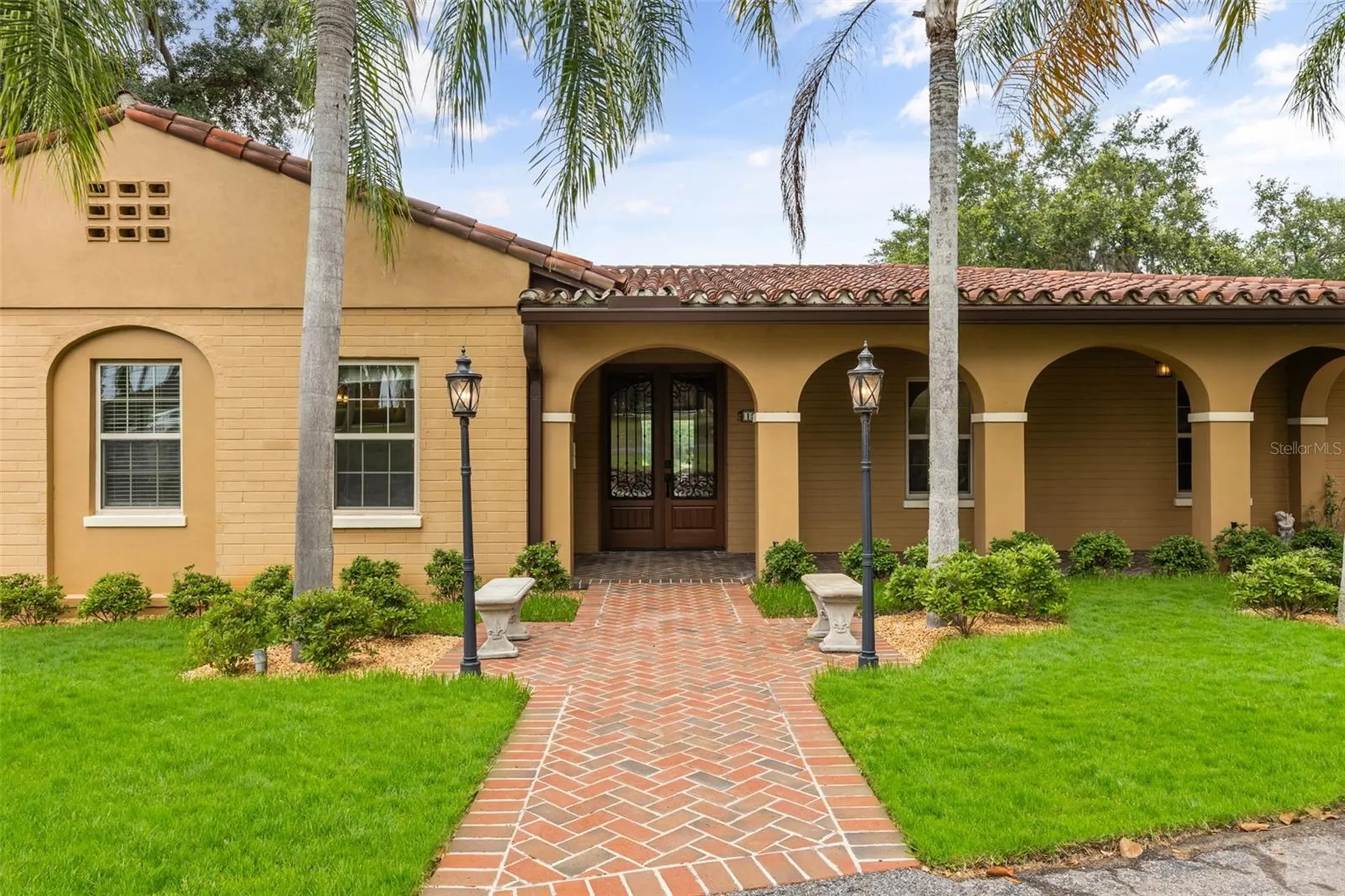 1909 Country Club Drive Eustis FL 32726