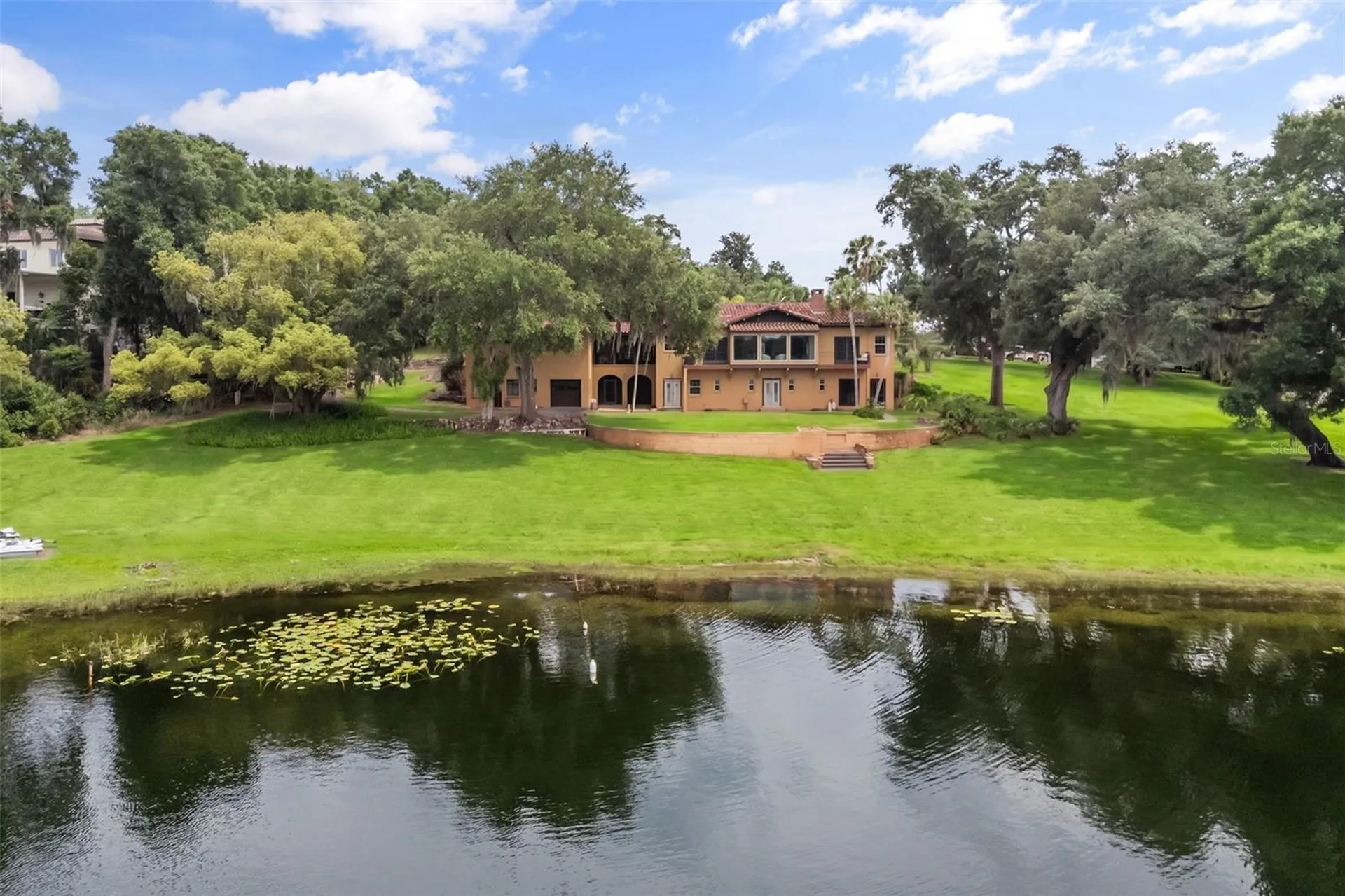 1909 Country Club Drive Eustis FL 32726