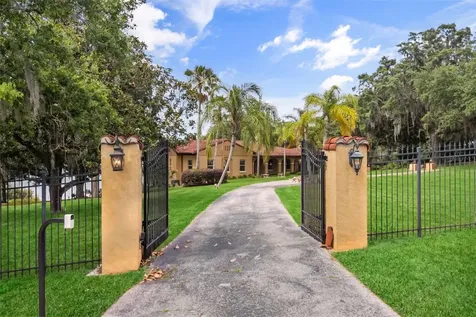 1909 Country Club Drive Eustis FL 32726