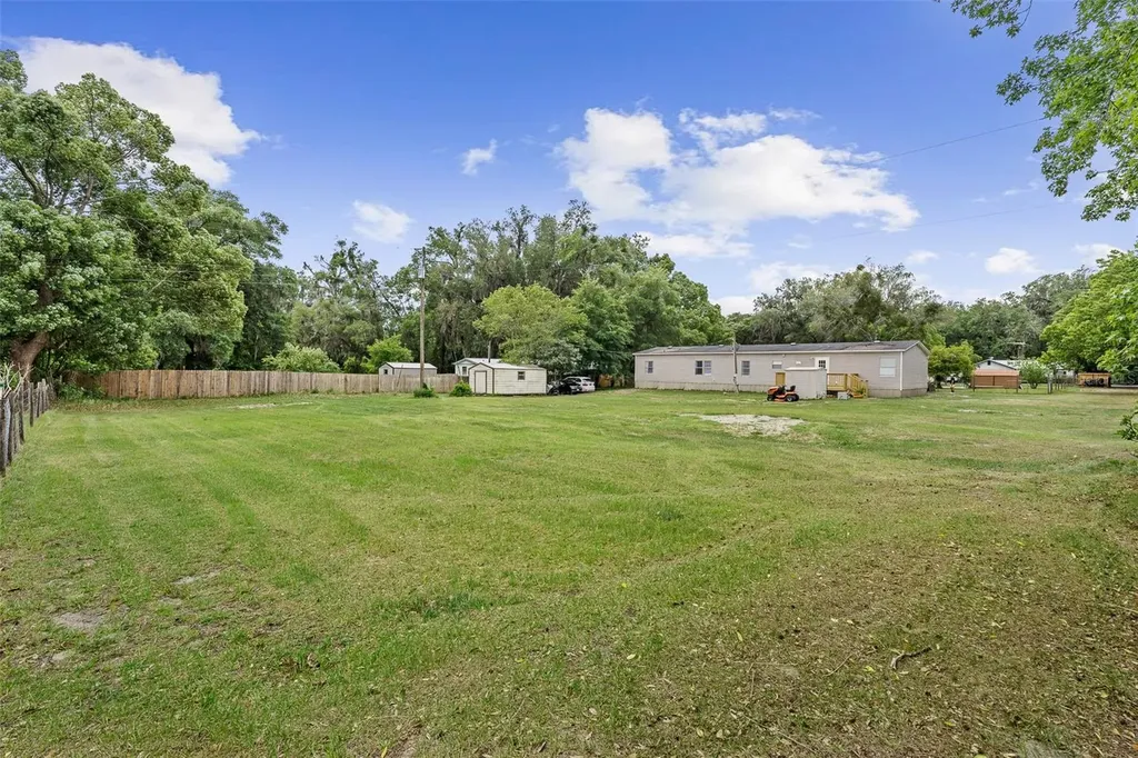 3511 S Palm Avenue Palatka FL 32177